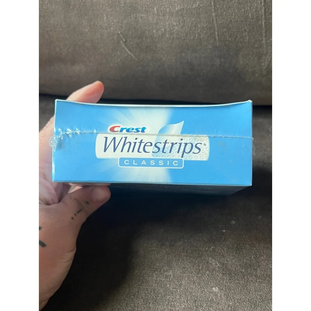 Crest Whitestrips Classic Sealed 56 Strips – Expired 2007 Discontinued Packaging